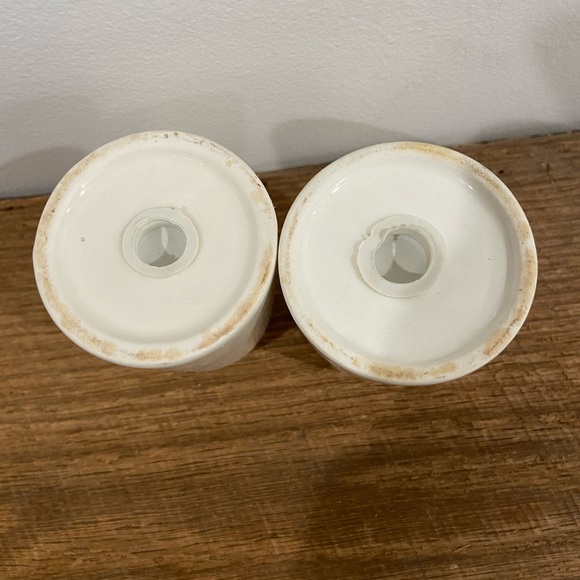 Earthenware Salt & Pepper Shaker Set Christmas SNP Chicago - Picture 4 of 5